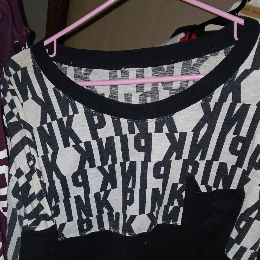 Black and Gray Graphic Long Sleeve Top